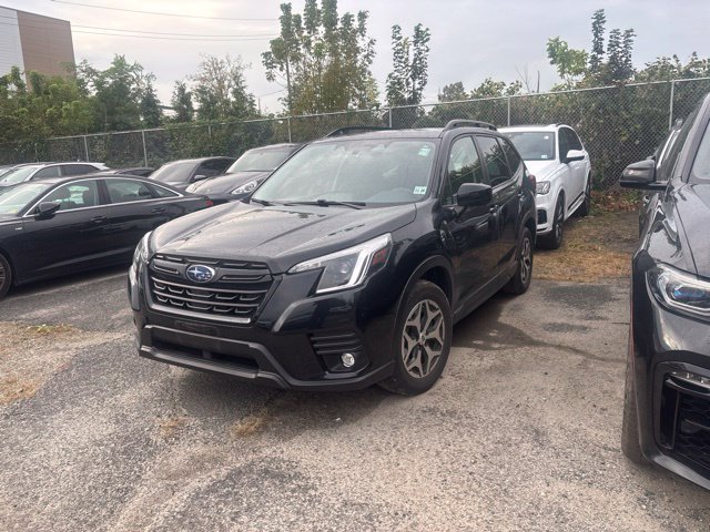 Used 2024 Subaru Forester Premium AWD/4WD image 1
