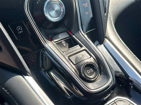 Used 2024 Acura RDX SH-AWD image 16