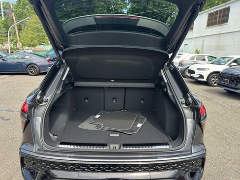 New 2026 Audi Q3 quattro 2.0T AWD/4WD image 24