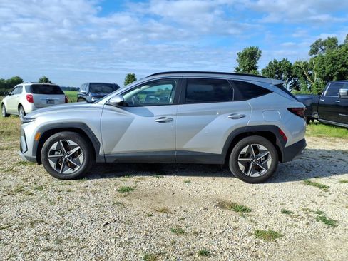 Used 2025 Hyundai Tucson SEL FWD image 2