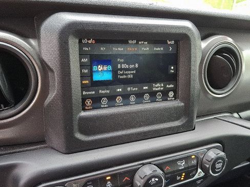 Certified 2023 Jeep Wrangler Unlimited Sport AWD/4WD image 17