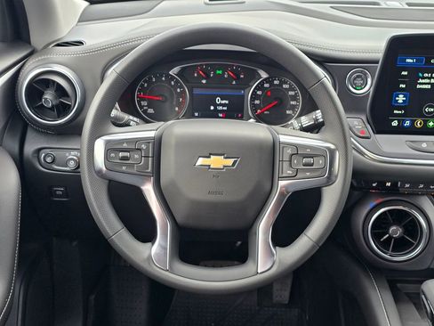 New 2025 Chevrolet Blazer LT w/ Convenience Package image 8