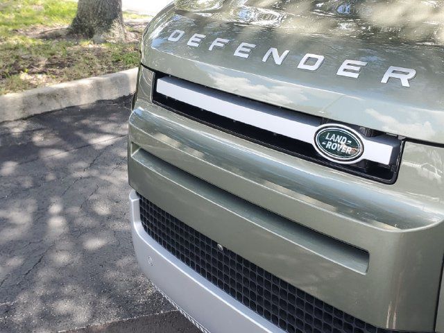Used 2024 Land Rover Defender 110 S AWD/4WD image 9