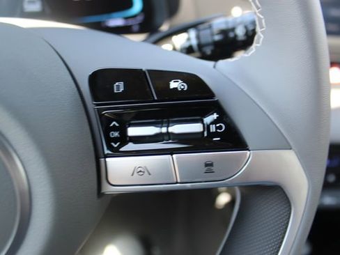 New 2026 Hyundai Elantra SEL Sport FWD image 13