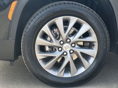 Used 2025 Buick Enclave Preferred image 10