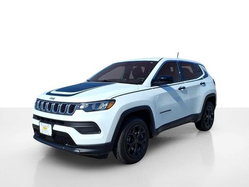 Used 2025 Jeep Compass Sport w/ Mopar Graphics Package AWD/4WD image 23