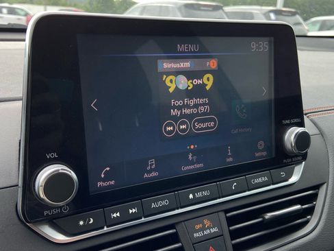 Used 2020 Nissan Altima 2.5 SR FWD image 22