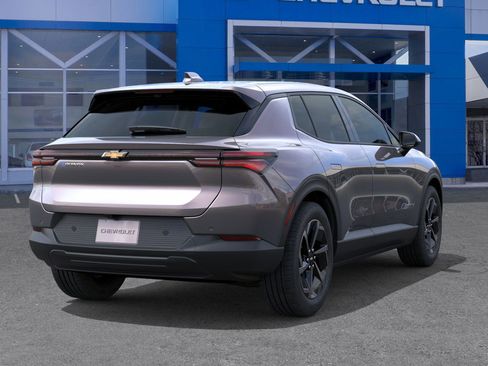 New 2026 Chevrolet Equinox EV LT image 4