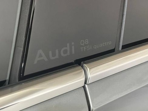 Used 2025 Audi Q8 Premium w/ Convenience Package AWD/4WD image 22