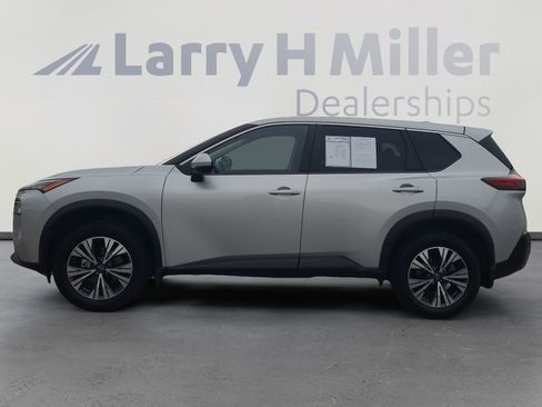Used 2023 Nissan Rogue SV AWD/4WD image 2