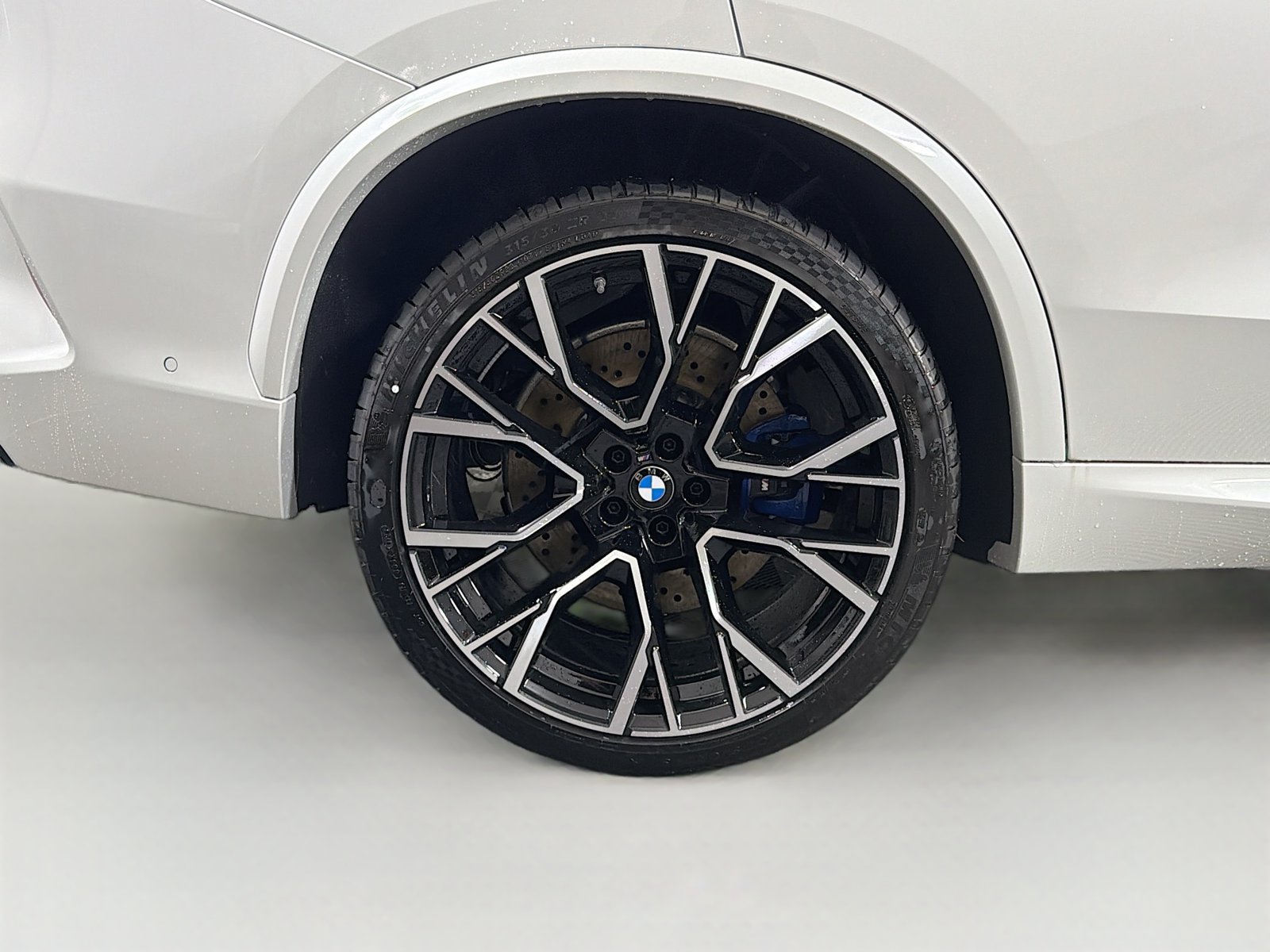 New 2026 BMW X5 M Competition w/ Executive Package AWD/4WD image 36