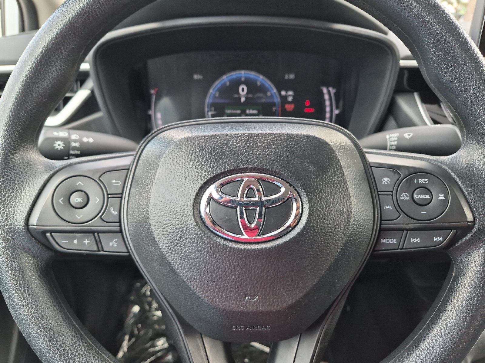 Used 2026 Toyota Corolla LE w/ LE Premium Package FWD image 19