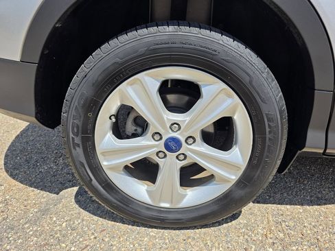 Used 2014 Ford Escape SE w/ Equipment Group 201A FWD image 40