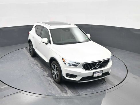 Used 2020 Volvo XC40 T5 Inscription image 25