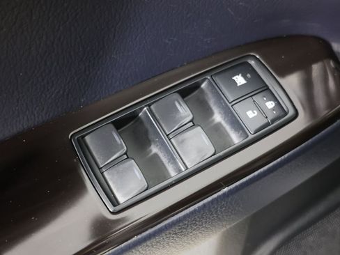 Used 2018 Lexus GX 460 w/ Navigation Package AWD/4WD image 24