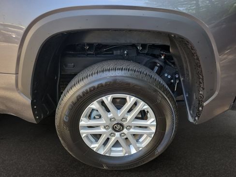 Used 2025 Toyota Tundra SR5 w/ SR5 Premium Package AWD/4WD image 44