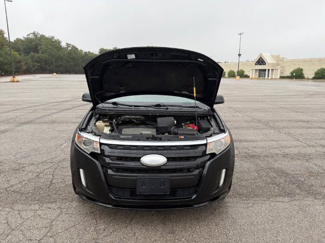 Used 2012 Ford Edge Sport w/ Driver Entry Pkg AWD/4WD image 16