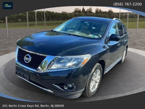 Used 2015 Nissan Pathfinder SL w/ SL Premium Package image 1
