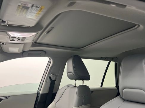 Used 2025 Toyota RAV4 XLE Premium image 10