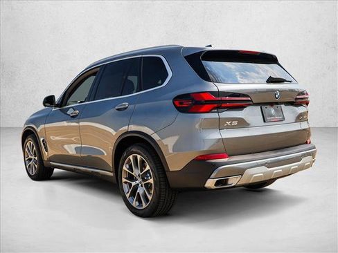 New 2026 BMW X5 xDrive40i w/ Climate Comfort Package AWD/4WD image 7