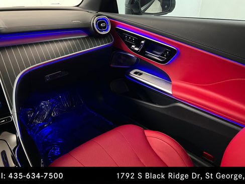Used 2024 Mercedes-Benz CLE 300 4MATIC Cabriolet image 10