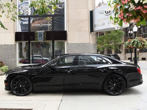 New 2026 Bentley Flying Spur Plug-In Hybrid image 7