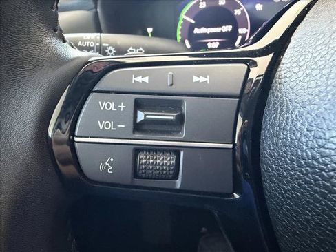 Used 2024 Honda Accord Touring image 17