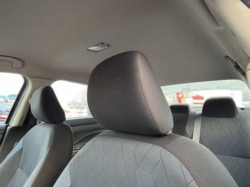 Used 2023 Nissan Versa SV image 22