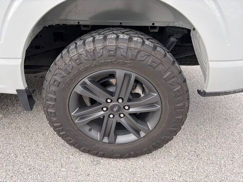 Used 2023 Ford F150 Lariat w/ Equipment Group 502A High AWD/4WD image 27