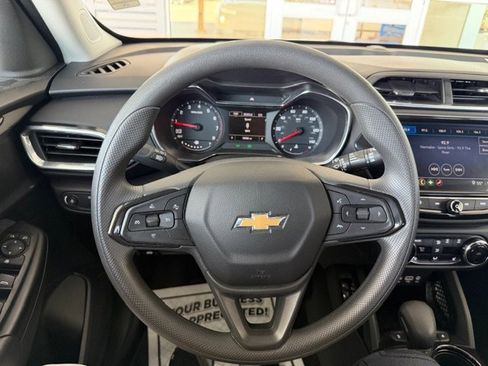 Used 2023 Chevrolet TrailBlazer LT w/ Convenience Package image 13
