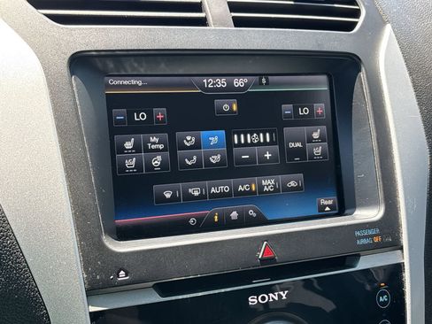 Used 2015 Ford Explorer Sport w/ Equipment Group 401A AWD/4WD image 14