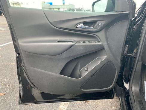 Used 2022 Chevrolet Equinox LT image 19