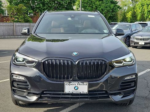Used 2021 BMW X5 xDrive40i w/ Premium Package AWD/4WD image 2