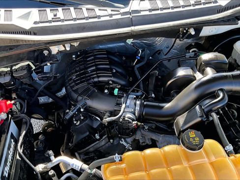 Used 2016 Ford F150 XLT RWD image 33