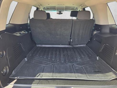 Used 2019 Chevrolet Tahoe LS RWD image 5