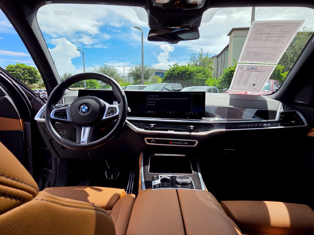 Used 2025 BMW X5 sDrive40i w/ M Sport Package RWD image 25