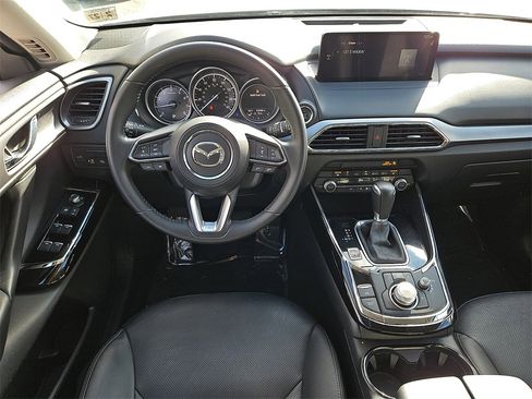 Used 2022 MAZDA CX-9 Touring image 12