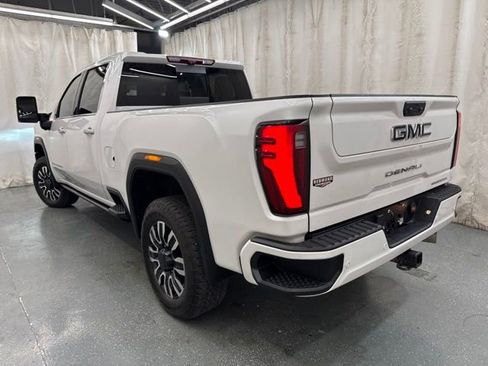 Used 2024 GMC Sierra 2500 Denali Ultimate AWD/4WD image 6