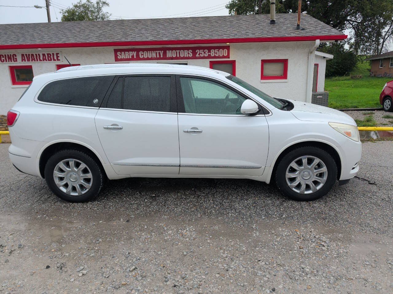 Used 2016 Buick Enclave Leather w/ Trailering Package AWD/4WD image 2