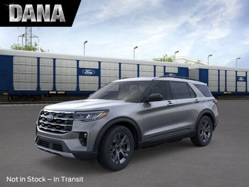 New 2026 Ford Explorer Active AWD/4WD image 1