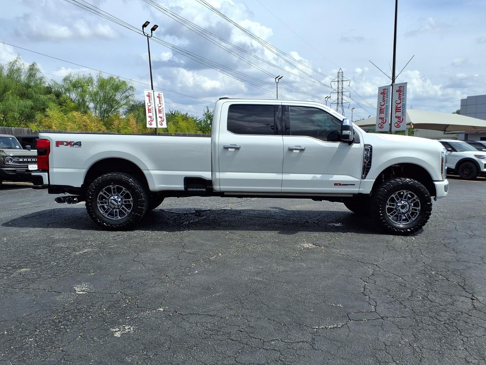 Certified 2024 Ford F350 Limited w/ FX4 Off-Road Package AWD/4WD image 5