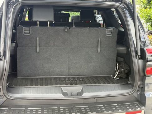 Used 2025 Toyota 4Runner Limited image 26