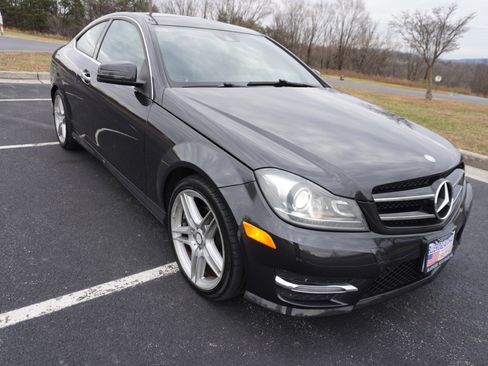 Used 2014 Mercedes-Benz C 250 Coupe image 3