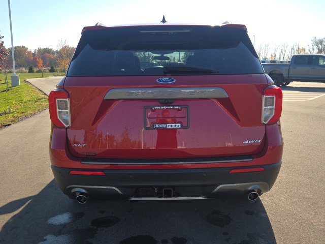 Used 2023 Ford Explorer XLT w/ Equipment Group 202A AWD/4WD image 8