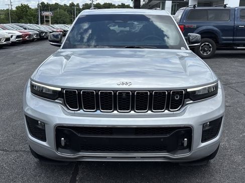 Used 2022 Jeep Grand Cherokee Overland w/ Adv Protech Group III AWD/4WD image 11