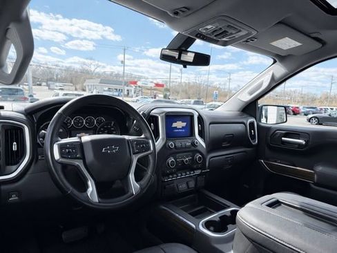 Used 2021 Chevrolet Silverado 1500 LT Trail Boss w/ Convenience Package II image 19