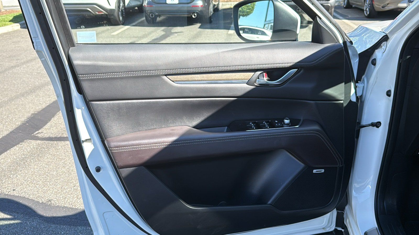 Certified 2025 MAZDA CX-5 Signature AWD/4WD image 9