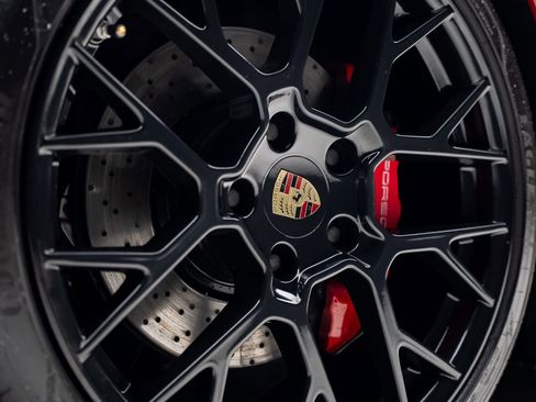 Used 2020 Porsche 911 Carrera 4S image 22