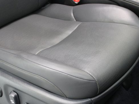 Used 2017 Lexus GX 460 Premium 4D SUV 4WD image 48