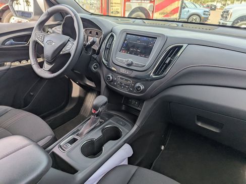 Used 2024 Chevrolet Equinox RS image 12